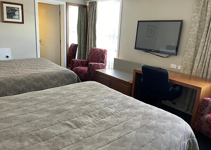 Discovery Settlers Hotel