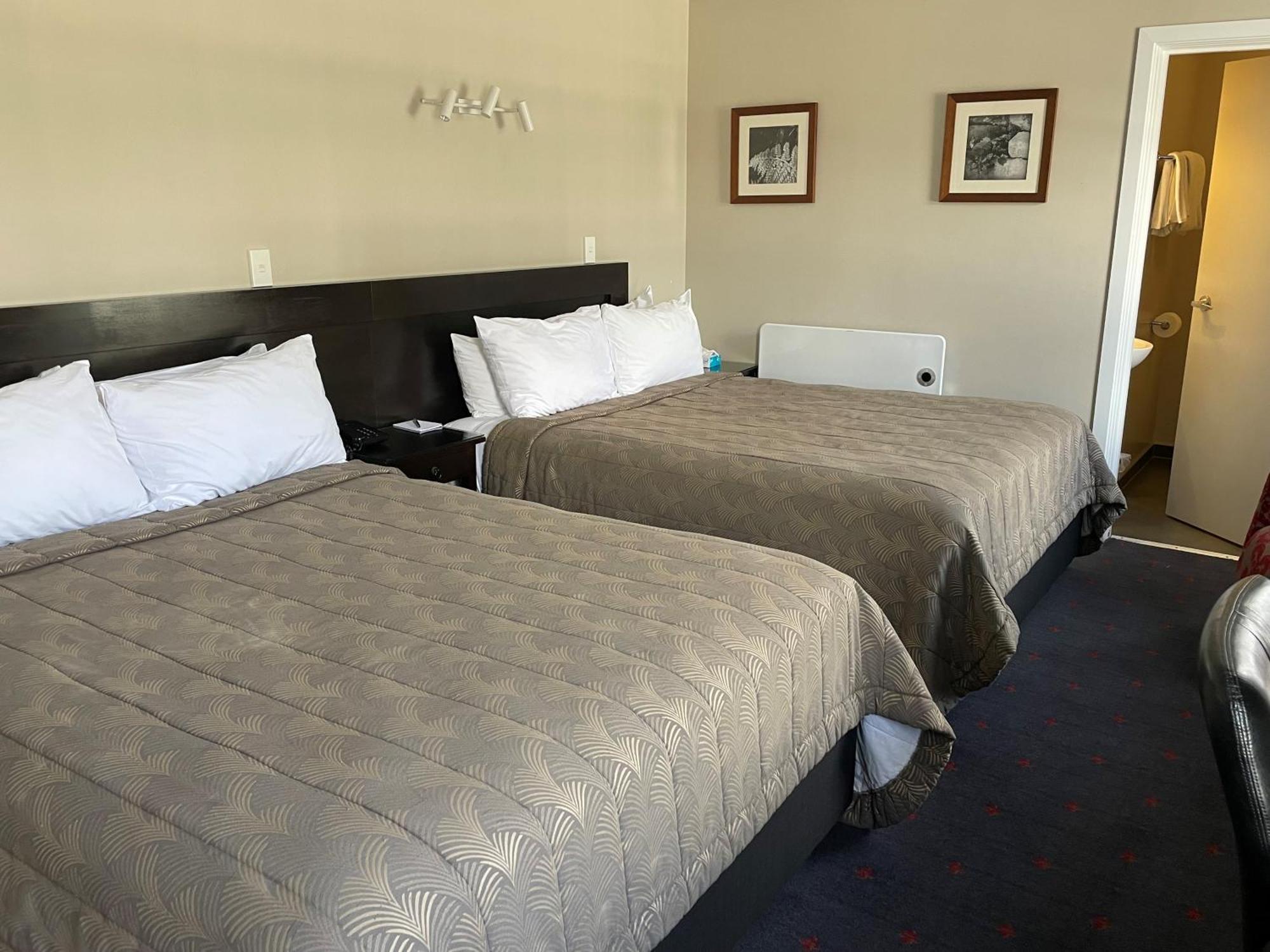 Discovery Settlers Hotel 3*
