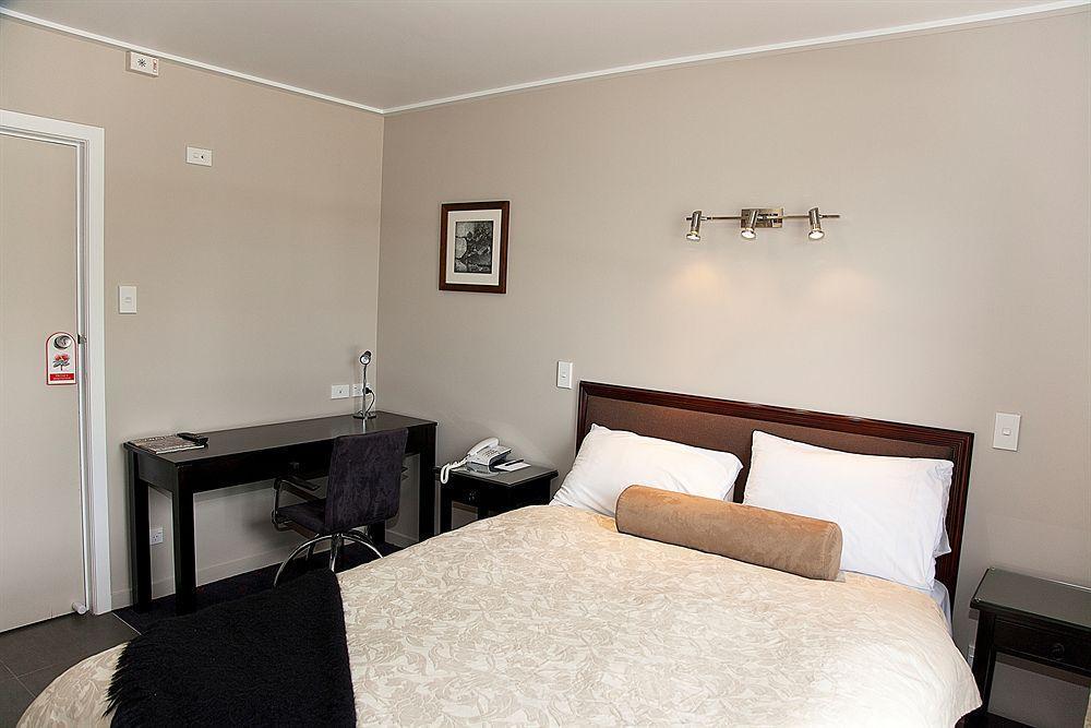 Discovery Settlers Hotel